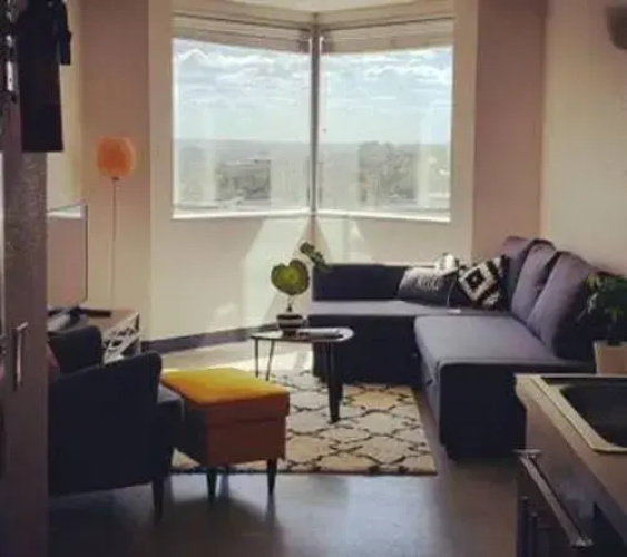 UT Social Suite + Pool + Gym