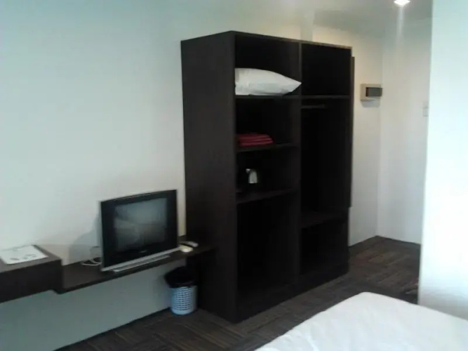 Lone Pine Resort