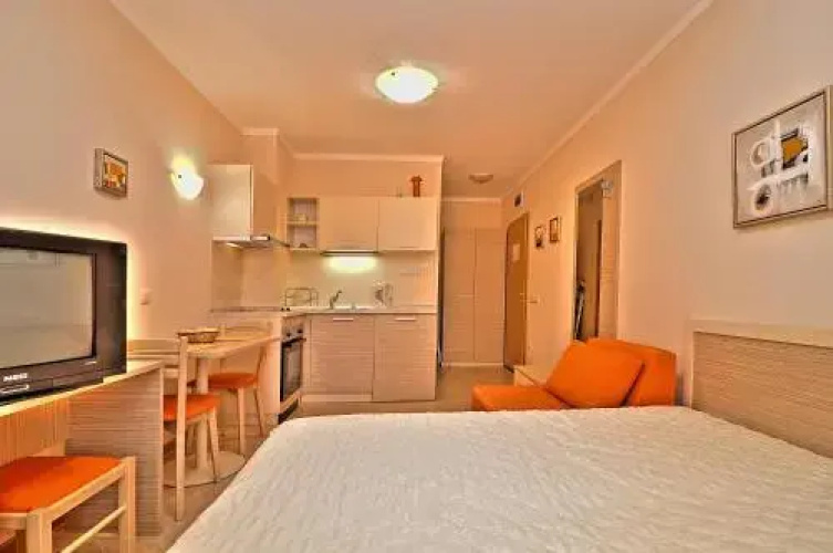 PMG Royal Sun Apartments