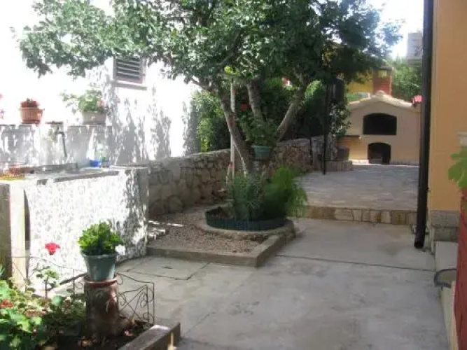 Apartment House