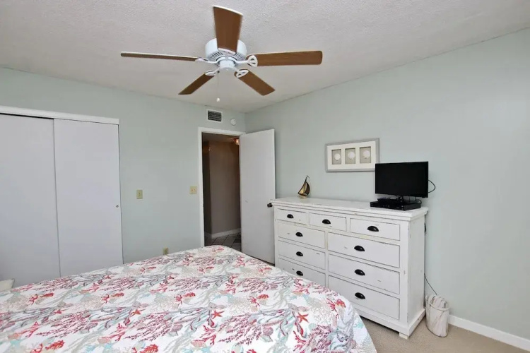 Boardwalk 681