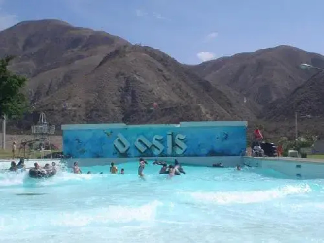 Oasis Hosteria