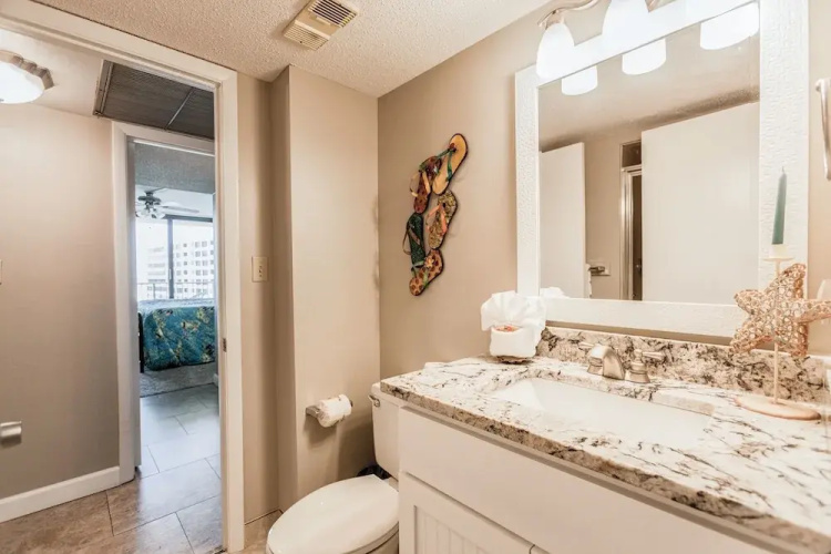 7205 Thomas Dr Unit C403 - 2 Br Condo