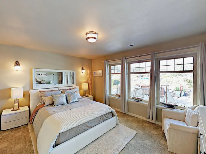 2254 Mariners Way Home