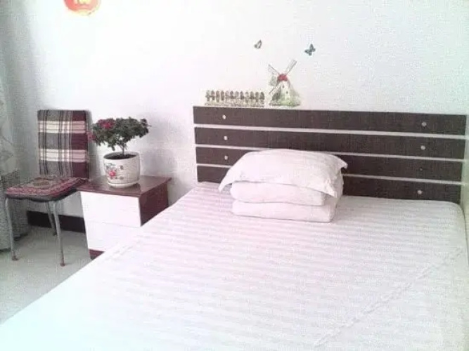 HuiFeng Hostel