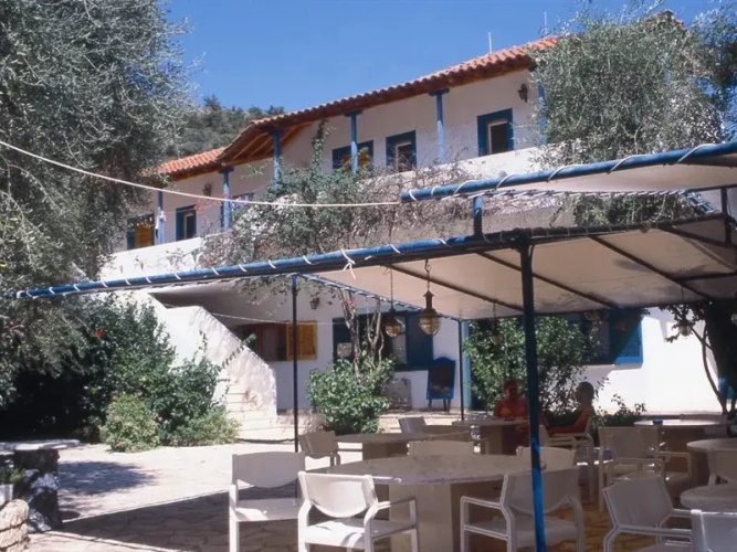 Mikros Paradisos Hotel