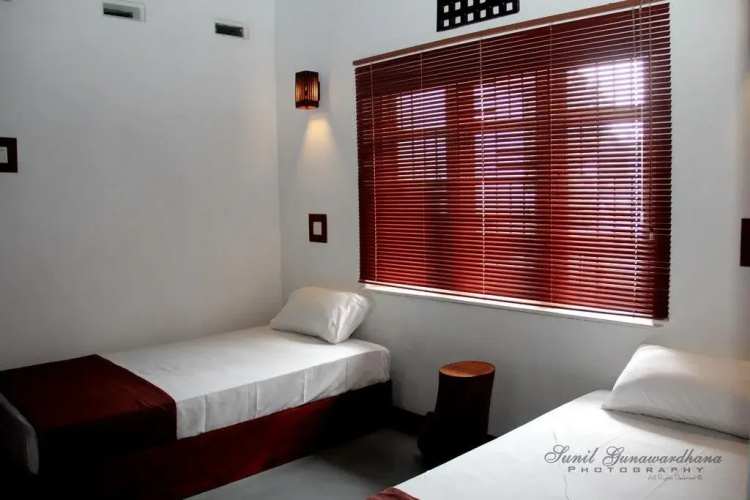 Yoho 303 Villa