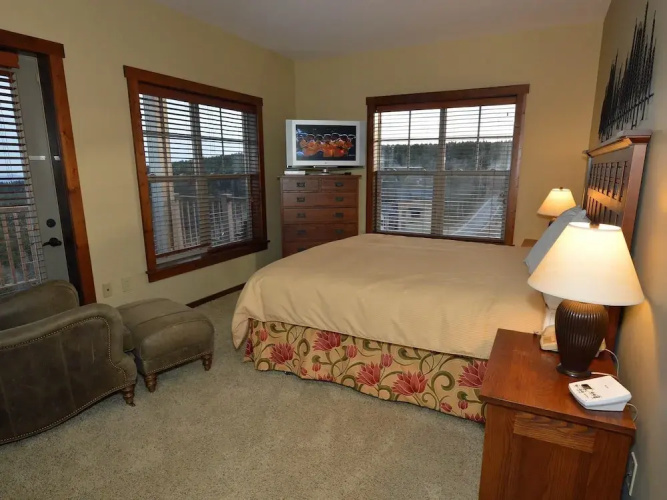 6br: Soaring Eagle 204