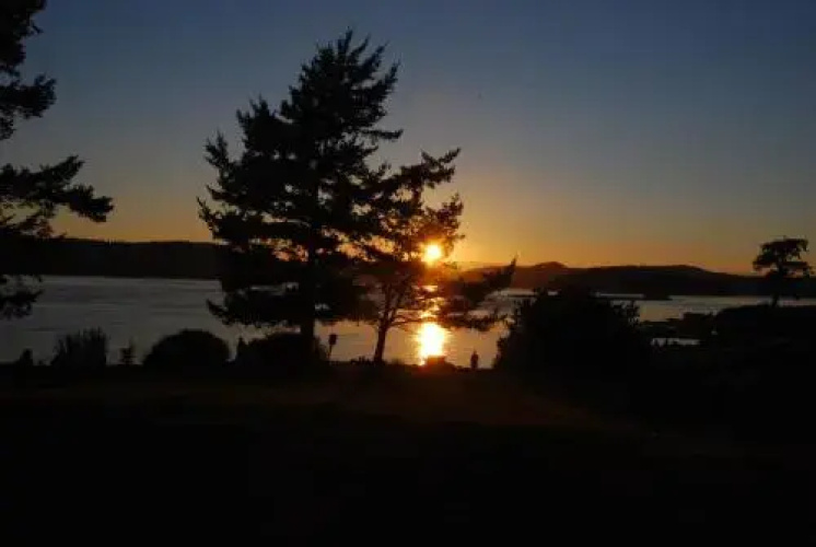 La Conner Camping Resort Wheelchair Accessible Cabin 16