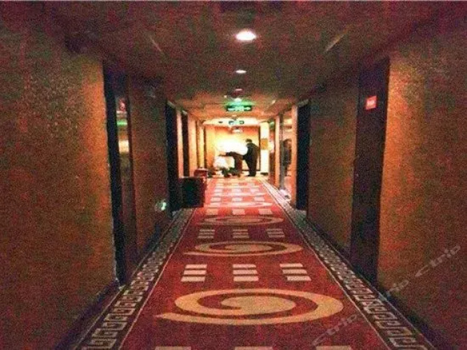Hong Cang Hotel
