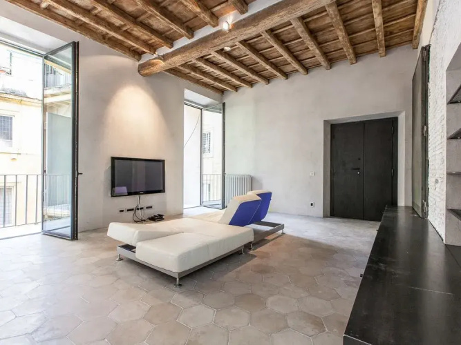 Rental in Rome Loophouse