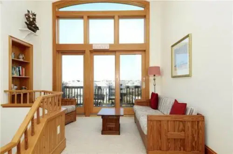 Enter Sandman 438 - 6 Br Home