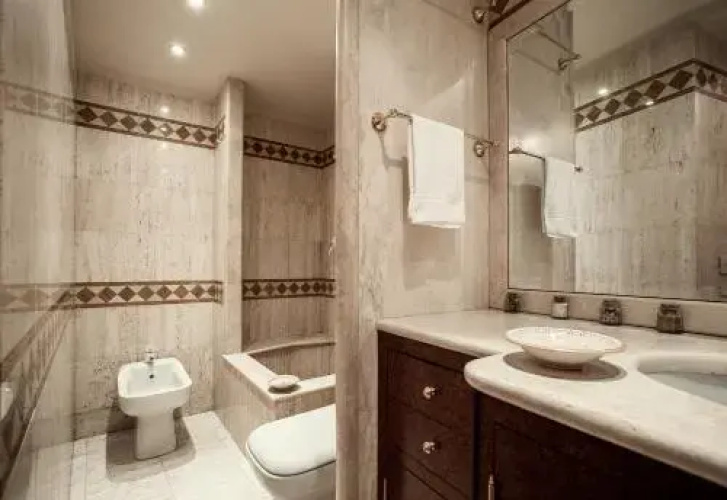 Trevi Halldis Apartments
