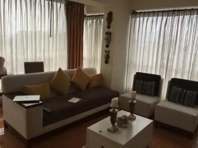 De La Cruz Guest House