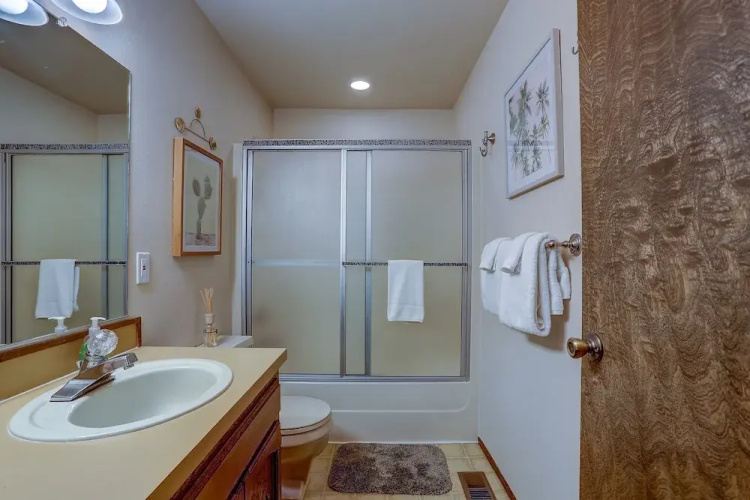 3 Jay - 4 Br Home