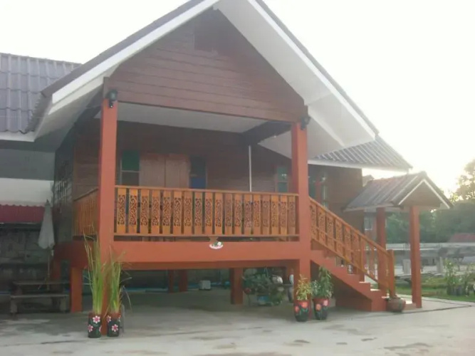 Ruen Anong Homestay(เรือนอนงค์ โฮมสเตย์)