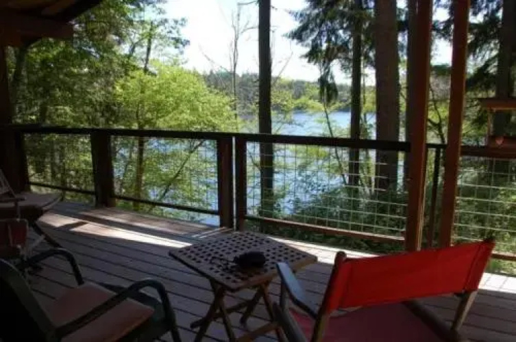 Goss Lake Chalet