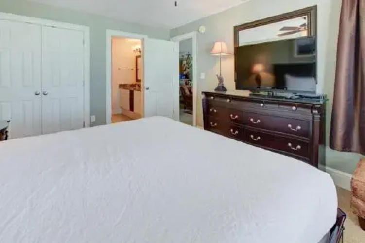 Crystal Dunes 202