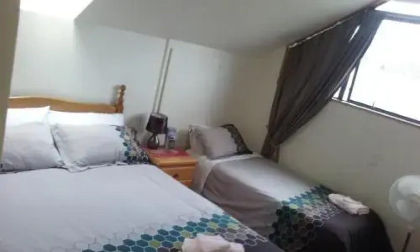Cromwell Bed & Breakfast