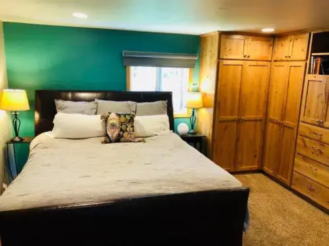 Midtown Bungalow - 3 Br Home