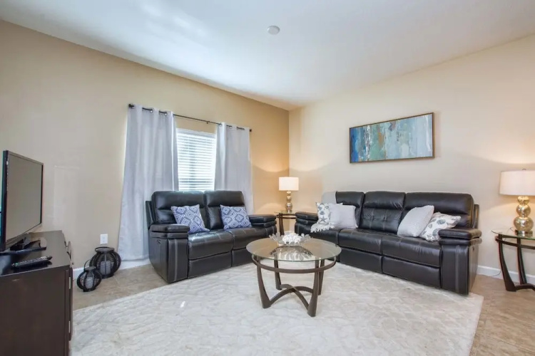 Paradise Palms 3075