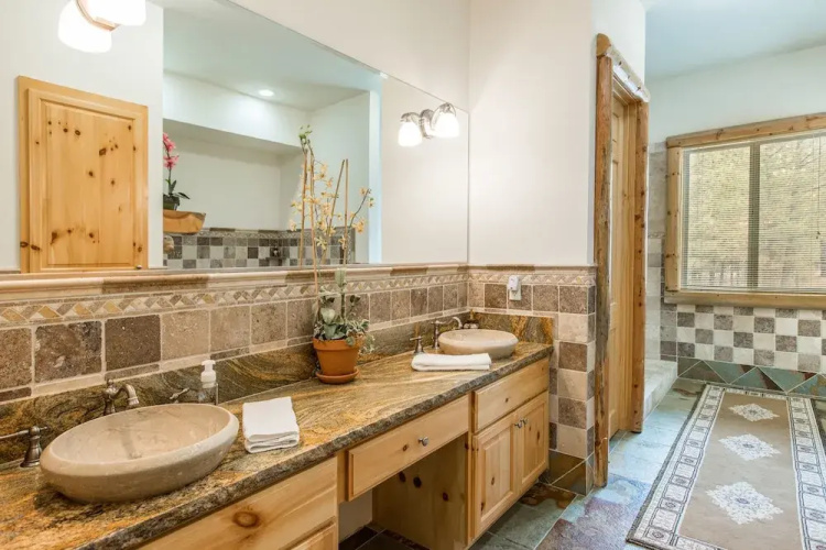 159 Stony - 6 Br Home