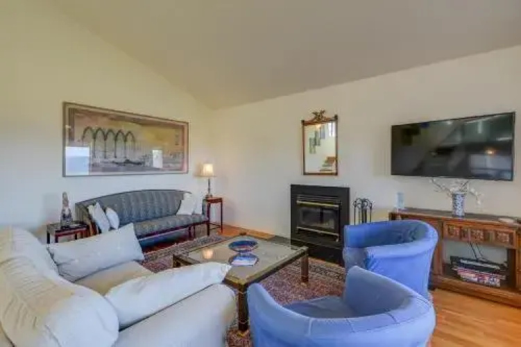 Neel Nirvana - Three Bedroom Home