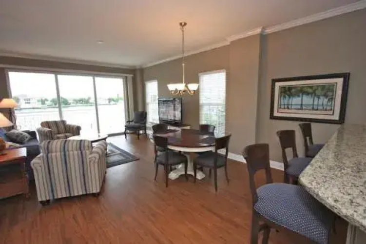 204 Bay Harbor
