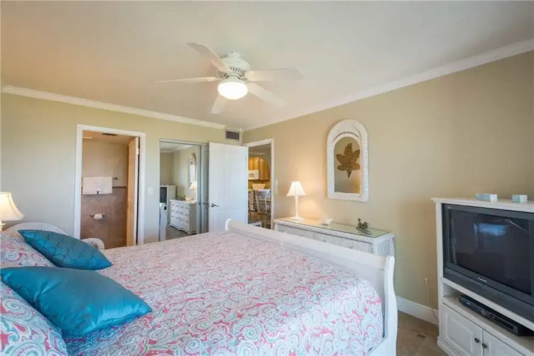 515 Madeira Norte Condo