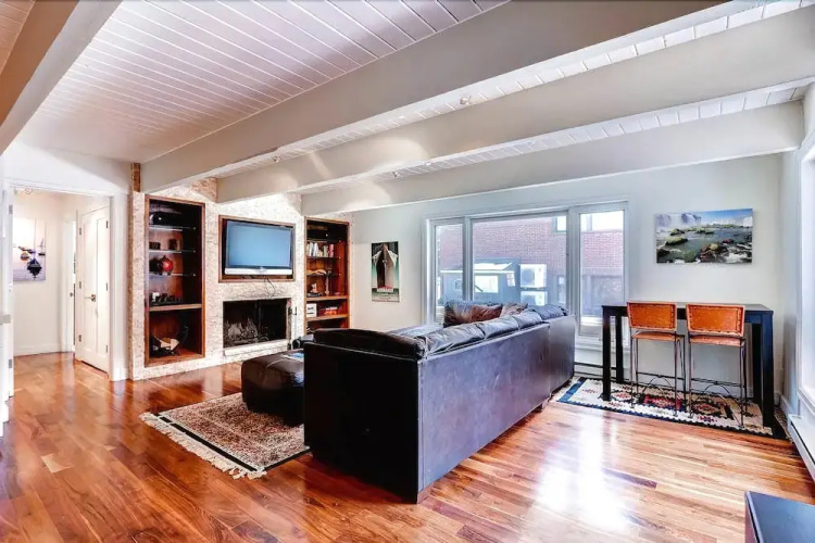Chateau Chaumont 1 - 2 Br condo by RedAwning