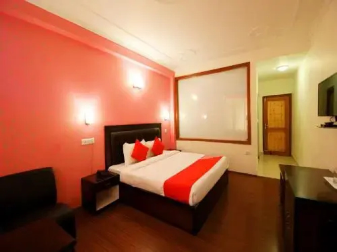 Six Seasons Hotel