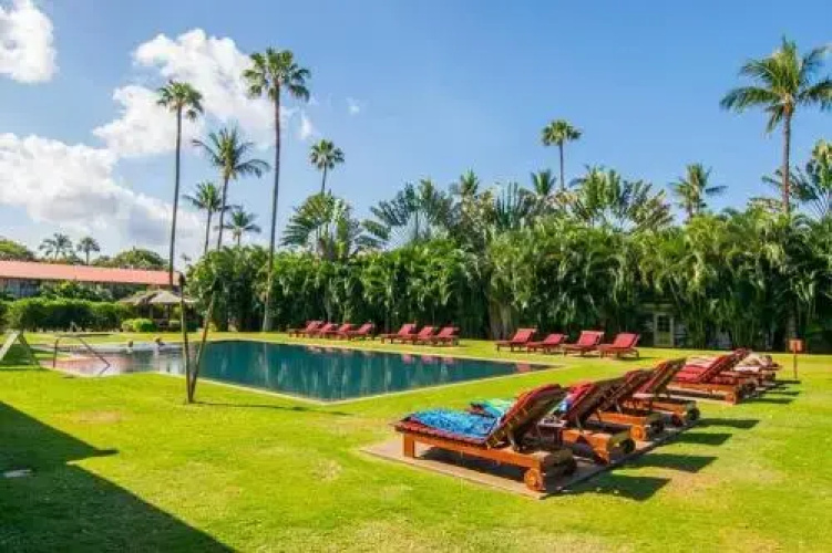 Poolside Aina Nalu Condo D107 - 2 Br Condo
