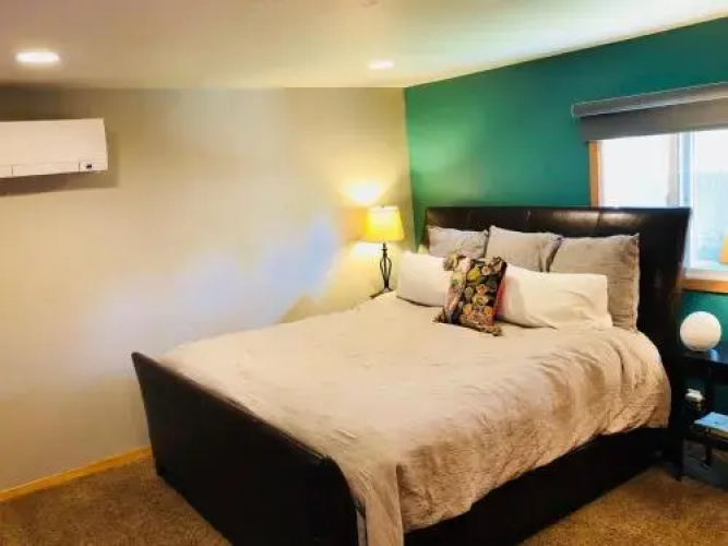 Midtown Bungalow - 3 Br Home
