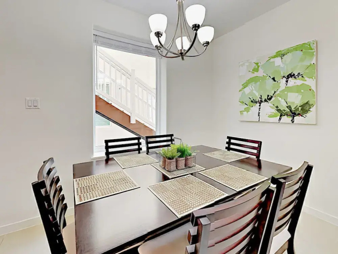 128 E Amberjack Condo Unit 3 - 2 Br condo by RedAwning
