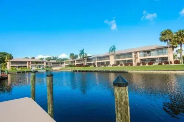Cape Coral 1019 D
