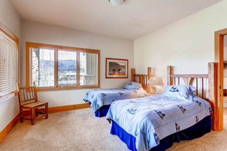Melville House 3554