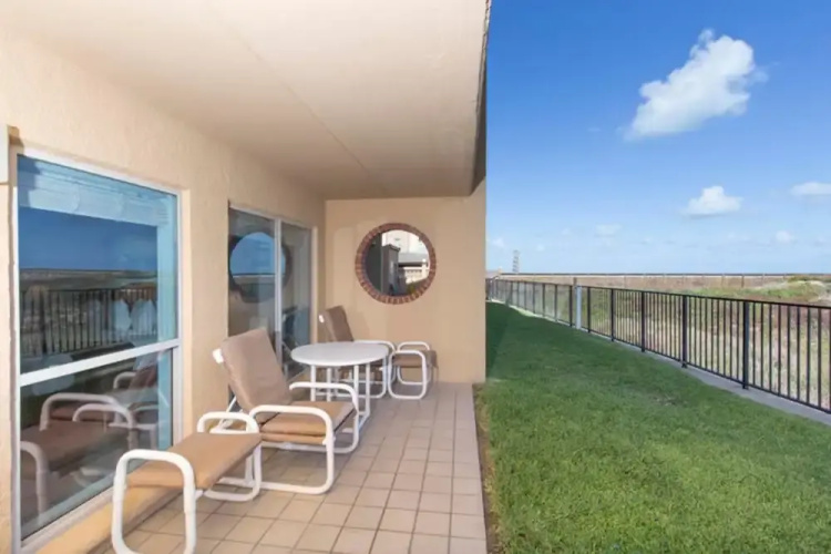 Suntide II Condominium 103
