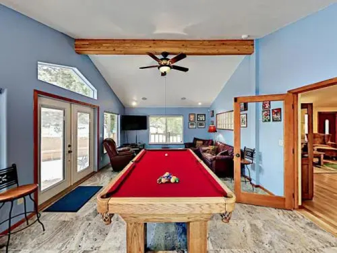 Se Teakwood - 3 Br Home