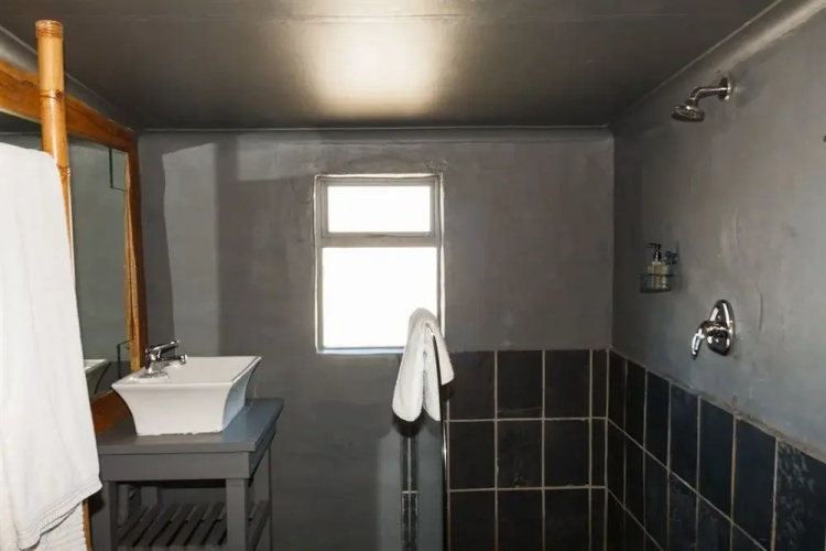 Kliphuisie, Paternoster