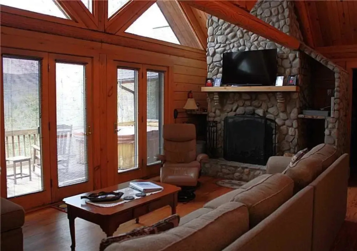 Black Bear Lodge