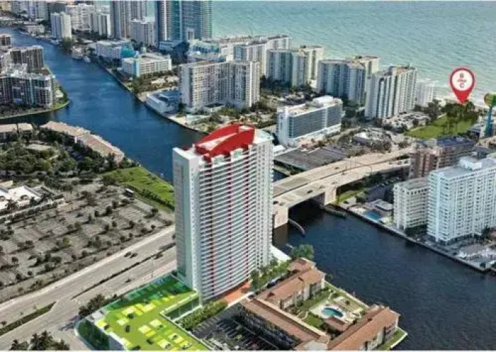 Beachwalk 307