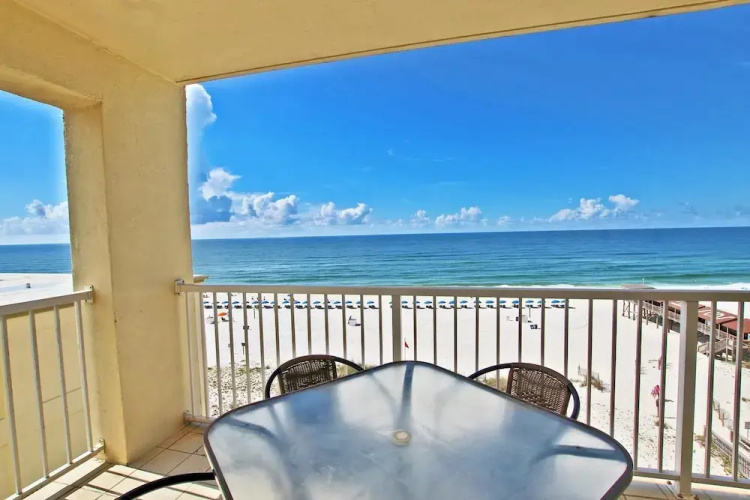 Boardwalk 681
