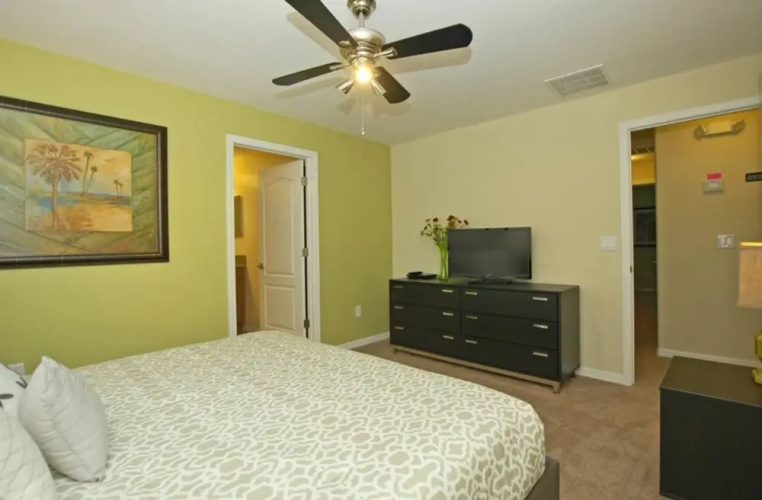 Paradise Palms 3025