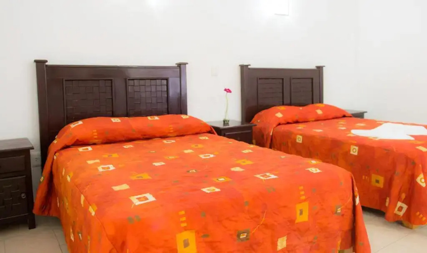 Hotel Zirahuen