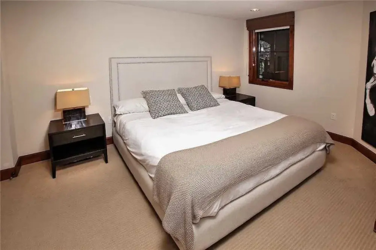 Ritz Carlton Vail #4 4 Br Condo