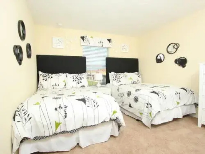 Cuban Palm Townhome 8946