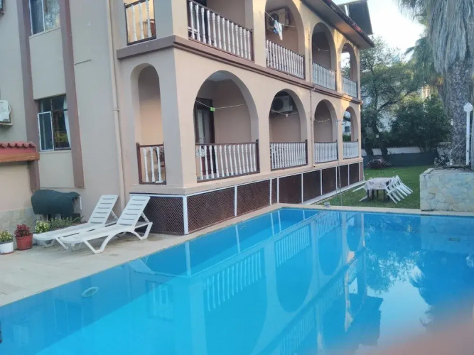 Pisilis Hotel