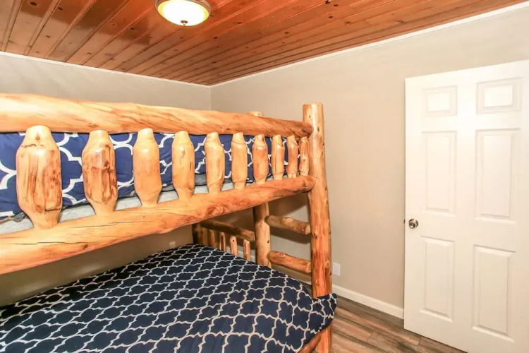 Reeves Cabin