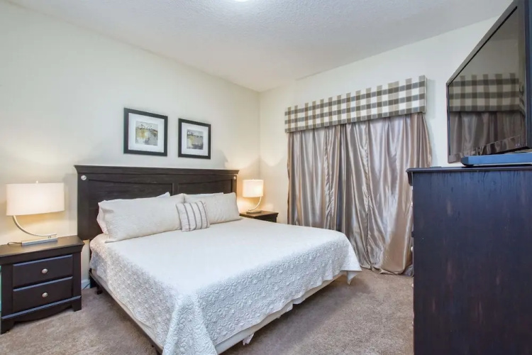 Paradise Palms 3075