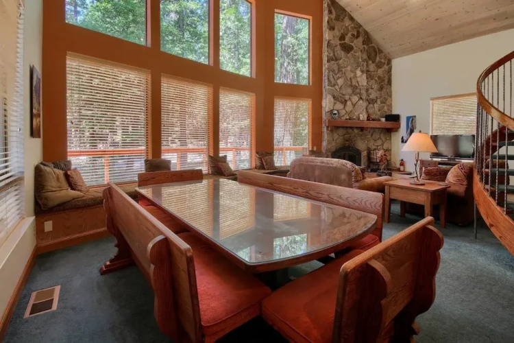 Mariposa Heights